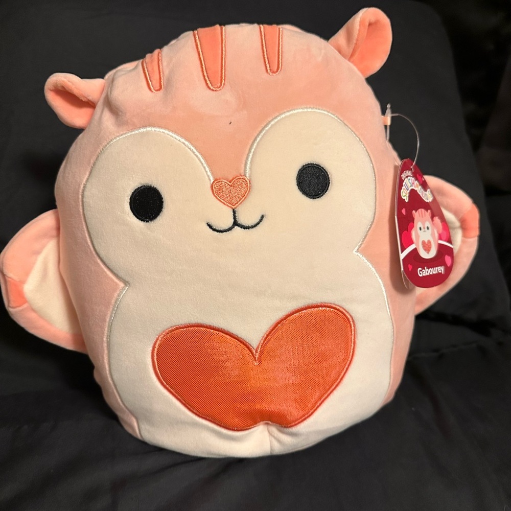 Squishmallow NWT Gaboury the flying squirrel Valentine collection 2024